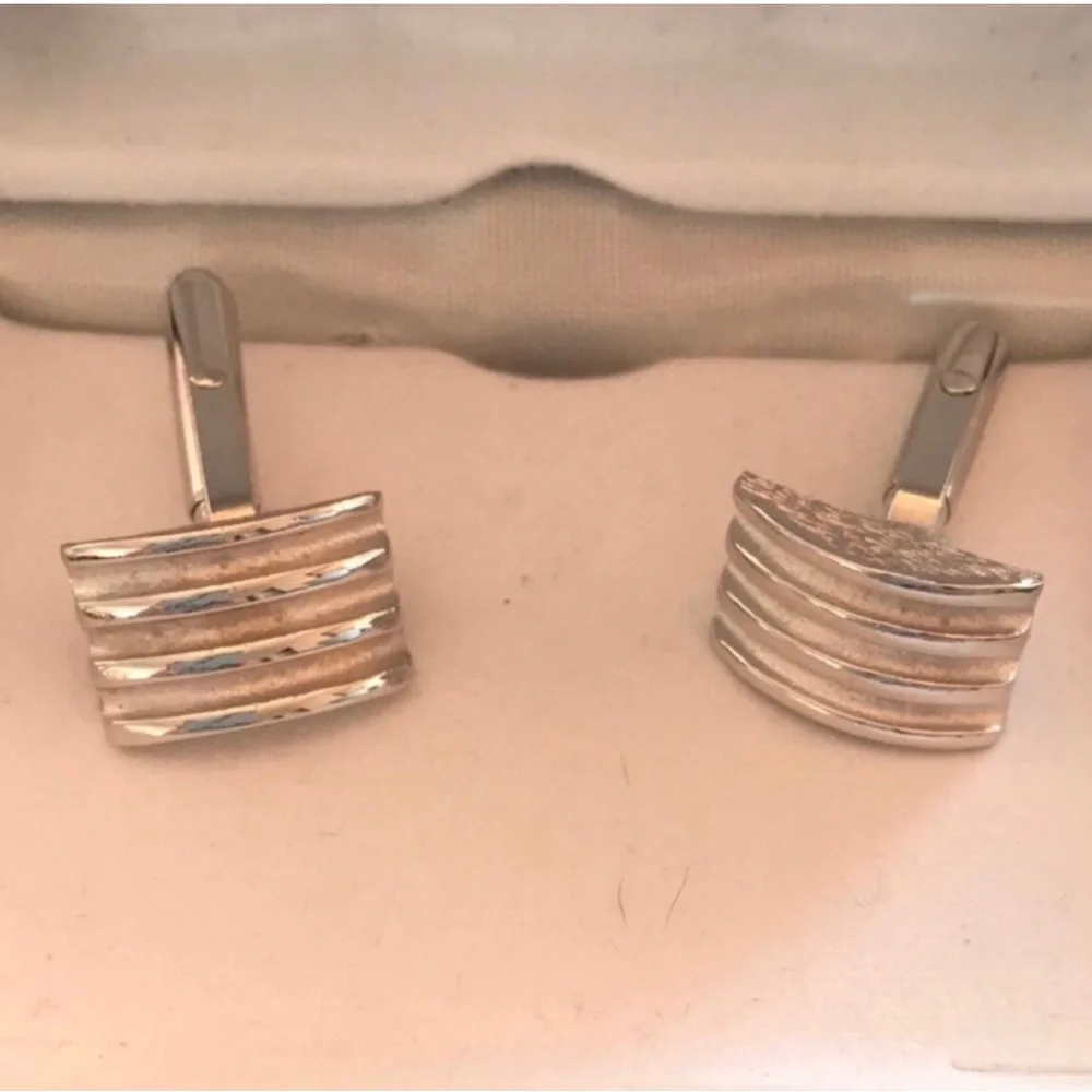 Colibri Of London Cuff Links Silver Tone